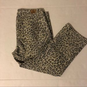 Jordache Leopard Print Cropped Jeans (B7)
